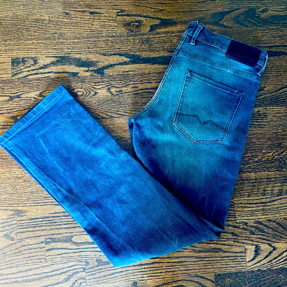 (GUC)- HUGO BOSS -Orange- Relaxed Jeans 34X30